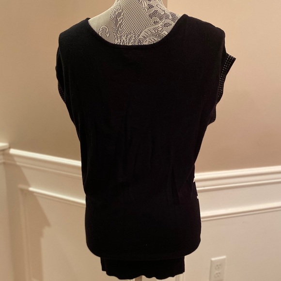 Guess Women’s Small Short Sleeve Zebra Print Stretchy Tunic - Picture 4 of 5